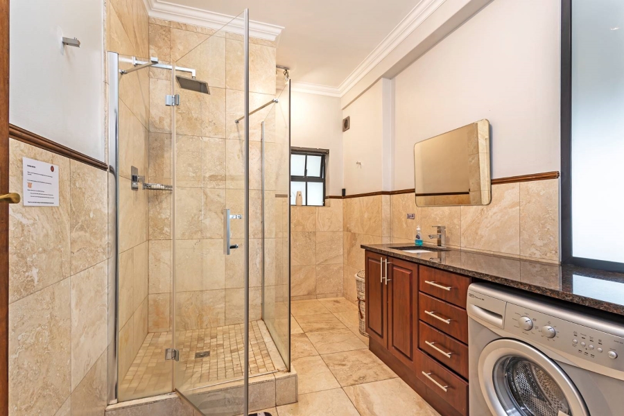 13 Bedroom Property for Sale in Plattekloof Western Cape